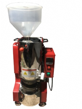 Rice cake making machine